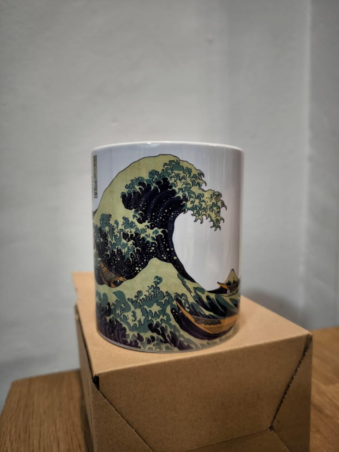 Taza La Gran Ola de Kanagawa Arte Japonés